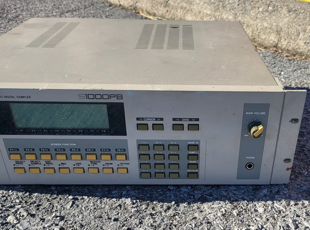 Akai S1000PB MIDI Stereo Sampler