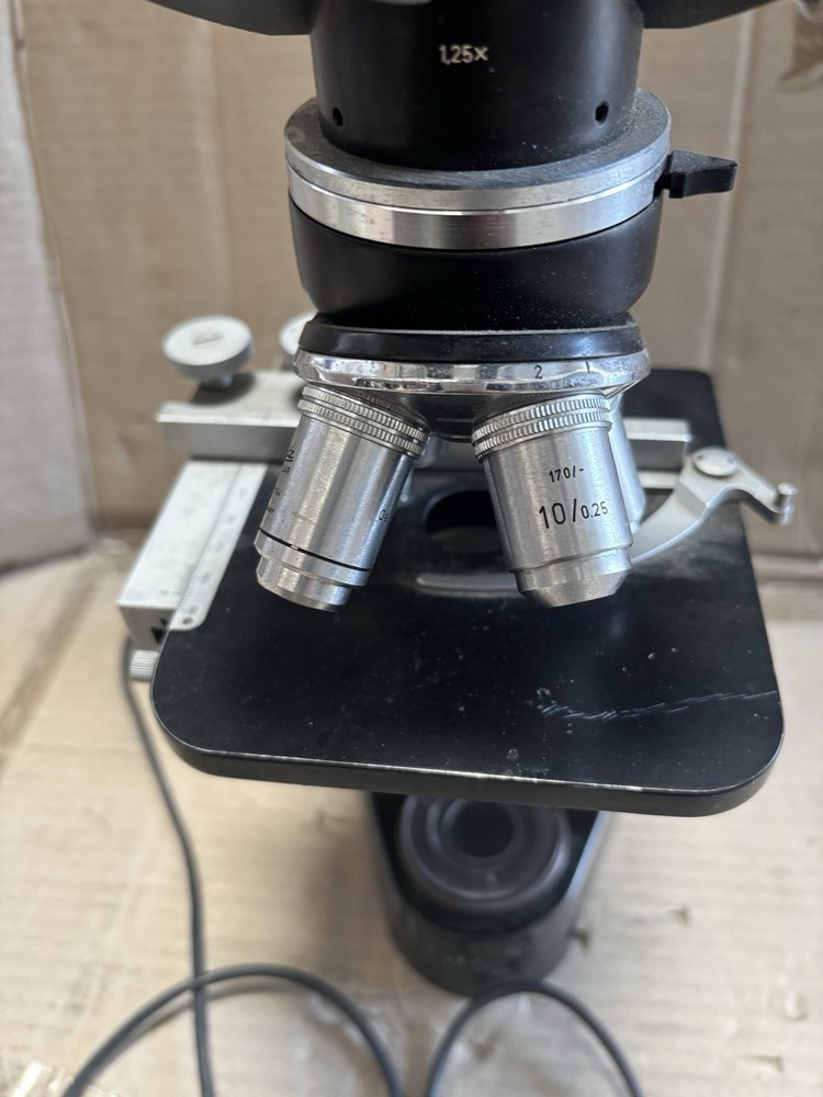 Ernst Leitz Wetzlar Microscope