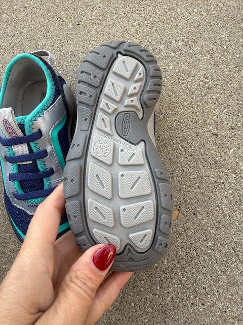 Keen knotch tracer shoes new no box size 9 toddler