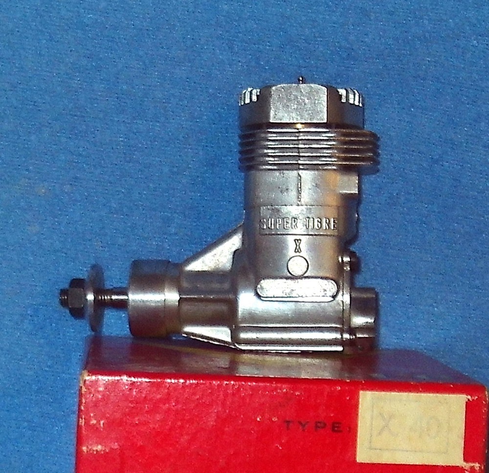 Super tigre X 40 Engine w/ Papers NEW!