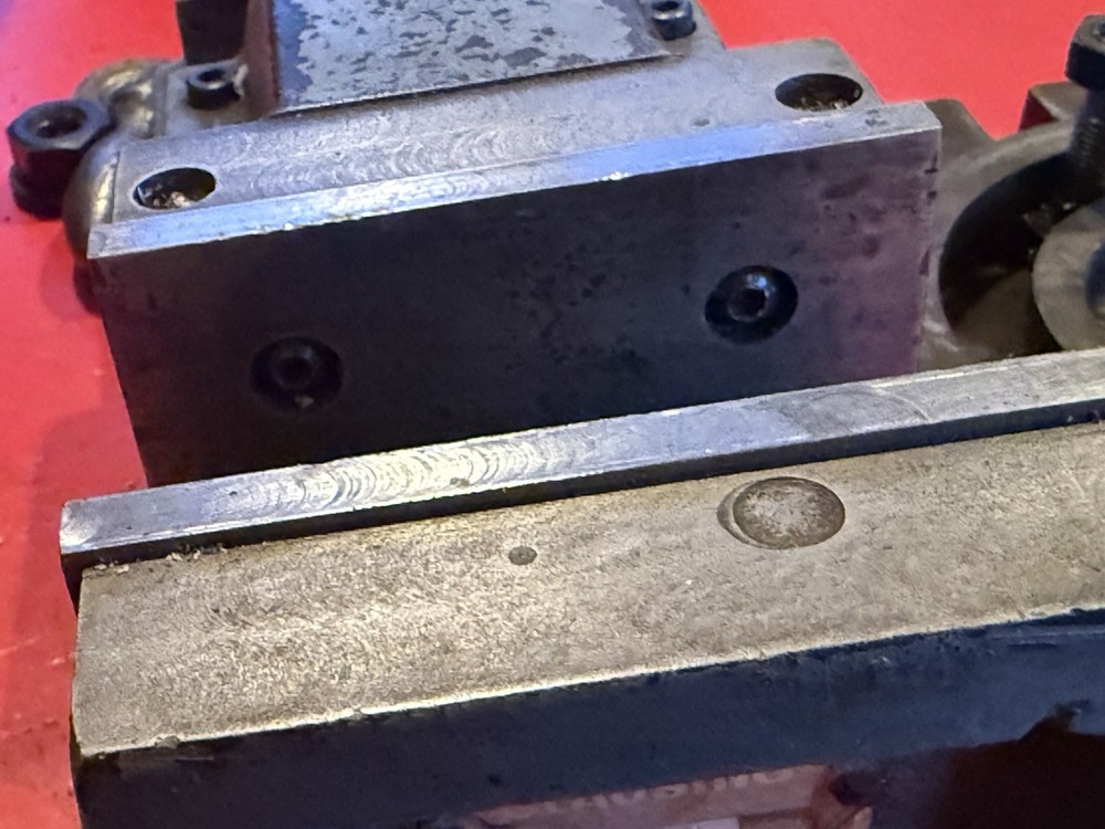 Clausing 8520 Milling Machine 8636 Vise With Enco Parallels