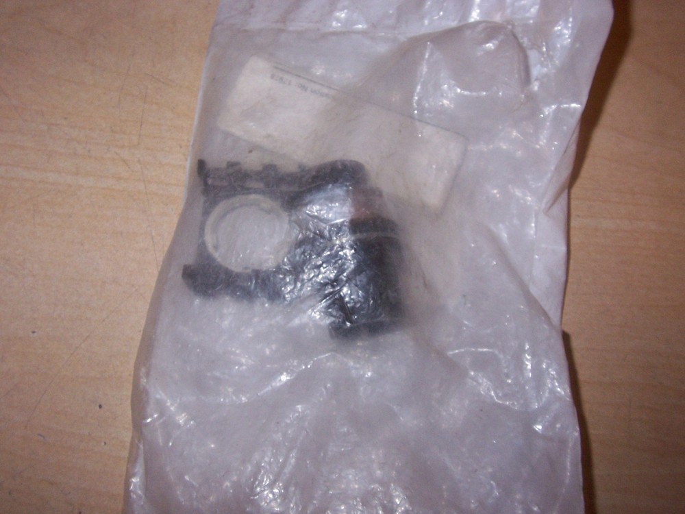 NEW CUTLER HAMMER E22K62 2 POSITION KEY SELECTOR SWITCH OPERATOR MISSING KEY