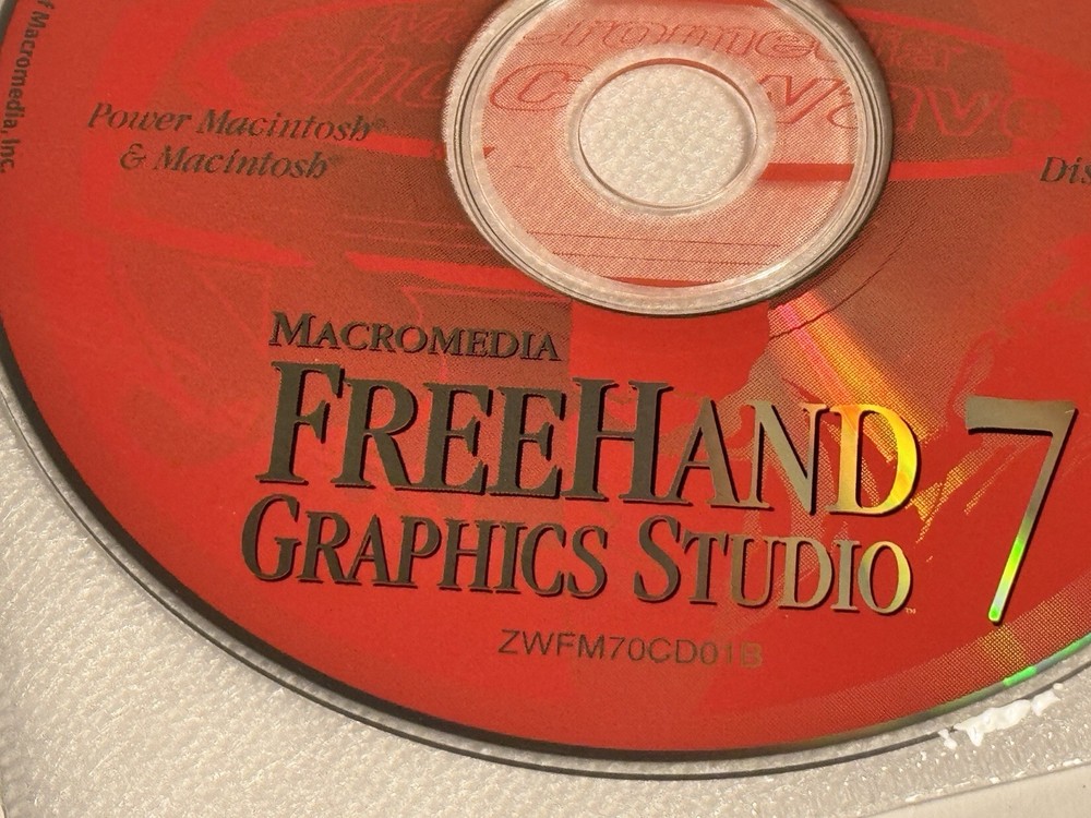 Macromedia FREEHAND 7 Graphics Studio software 3 CD Discs only