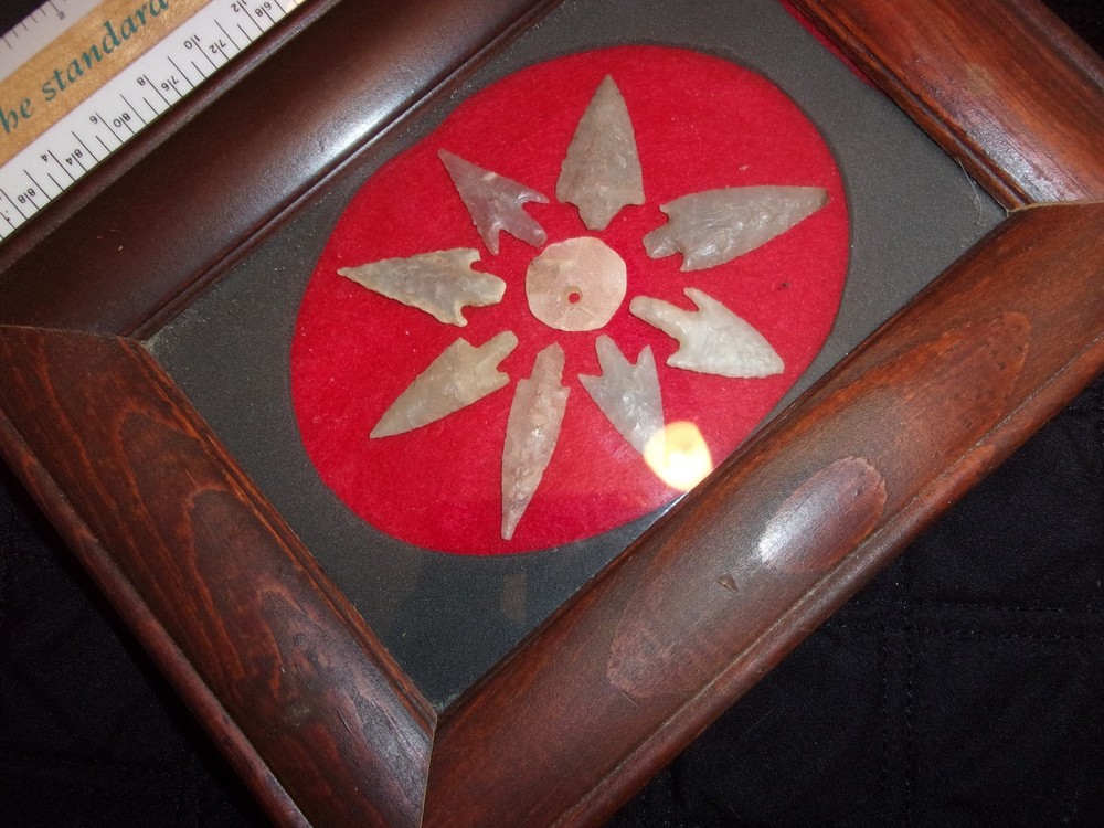 8 nice Neolithic style Arrowheads in display case
