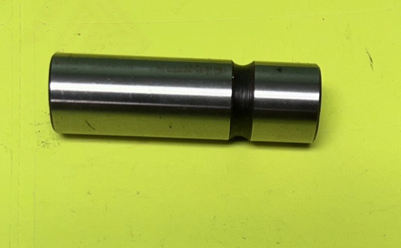 Singer 207072 Bushing Prsser Bar Upper 111W