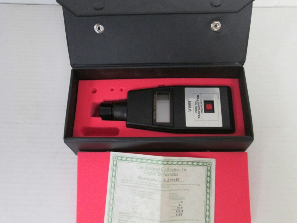 VWR 20904-010 Traceable Touchless Digital Tachometer W/Case
