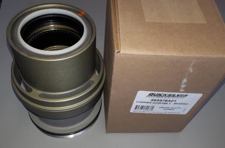 OEM Quicksilver Mercury Mercruiser Bravo 3 Bearing Carrier Assembly 865876A01