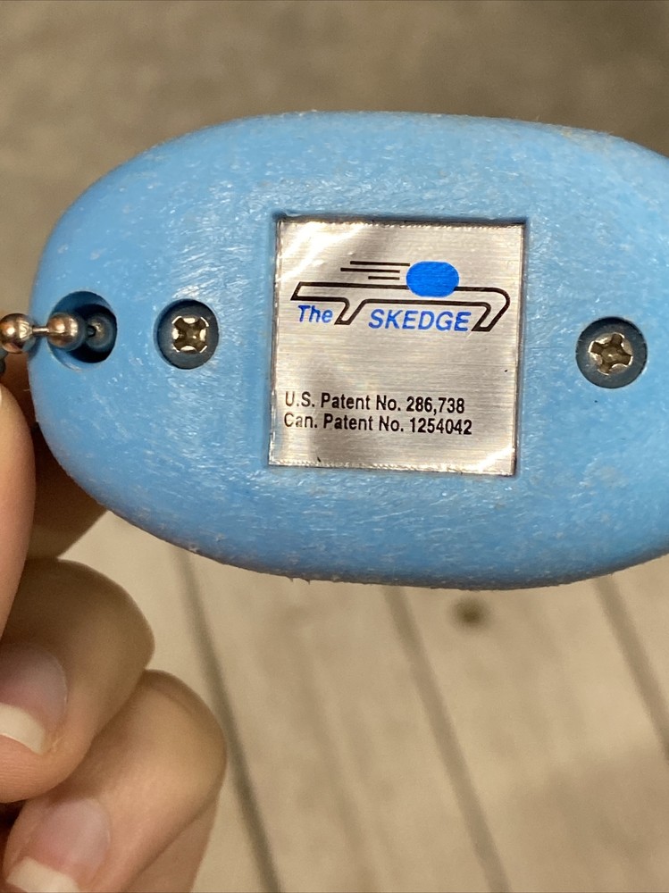 The Skedge Knife Sharpener Keychain