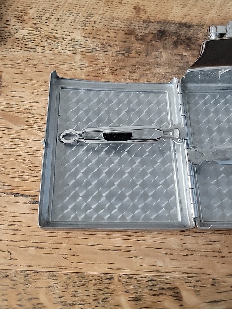 Vintage RONSON Mastercase Cigarette Lighter and Holder w/Original Box Untested.