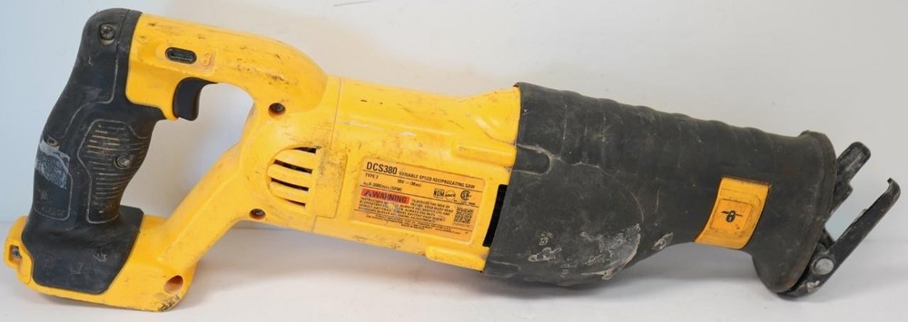 DeWalt DCS380 20V MAX Variable Speed Cordless Reciprocating Saw (TOOL ONLY)