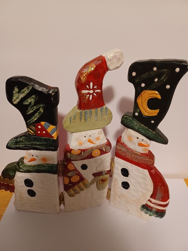 Triple Snowman Table Top Folding Screen