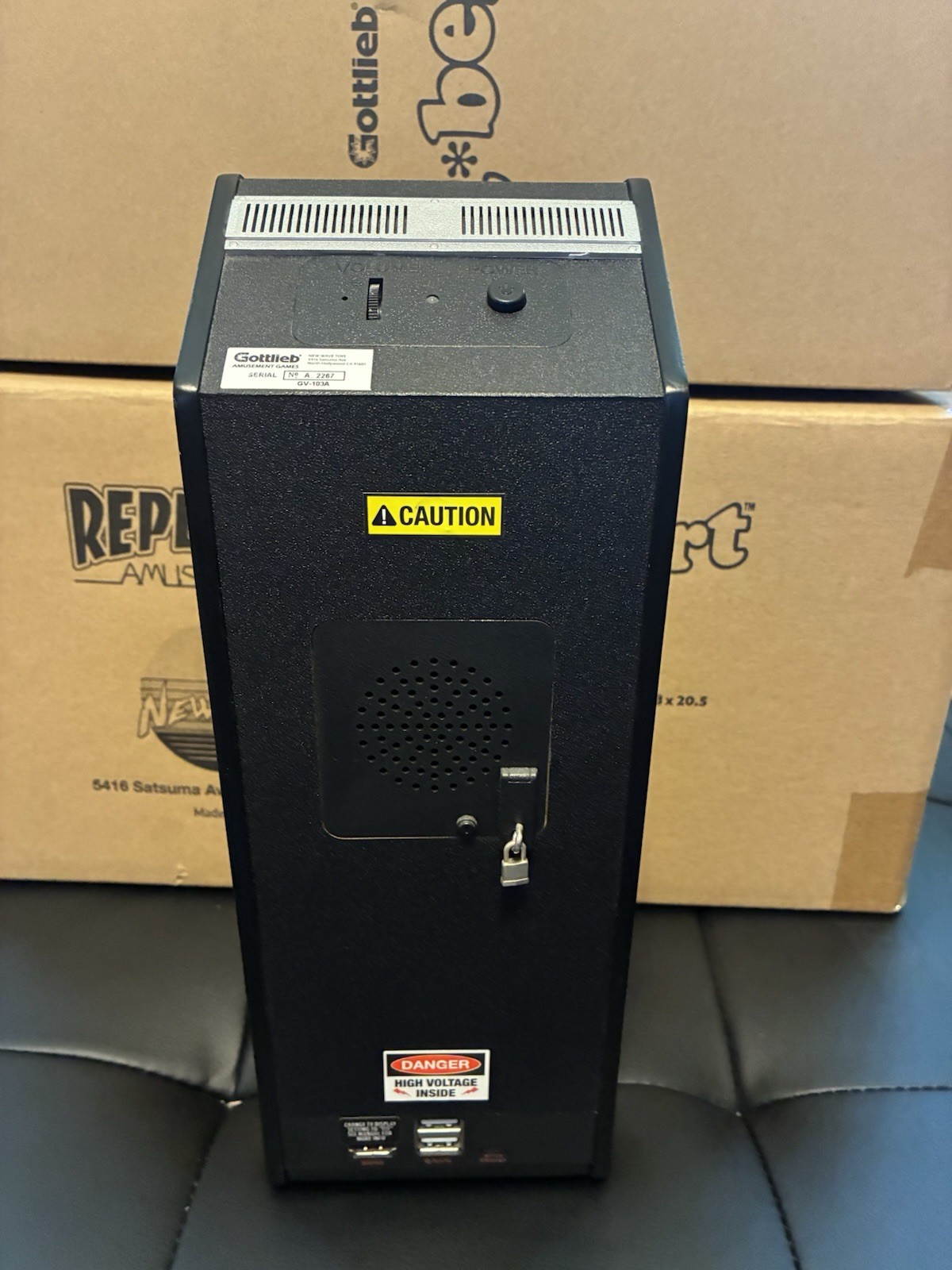 New Wave Toys Replicade Q*Bert Mini 1/6 Scale Arcade - Excellent - QBert