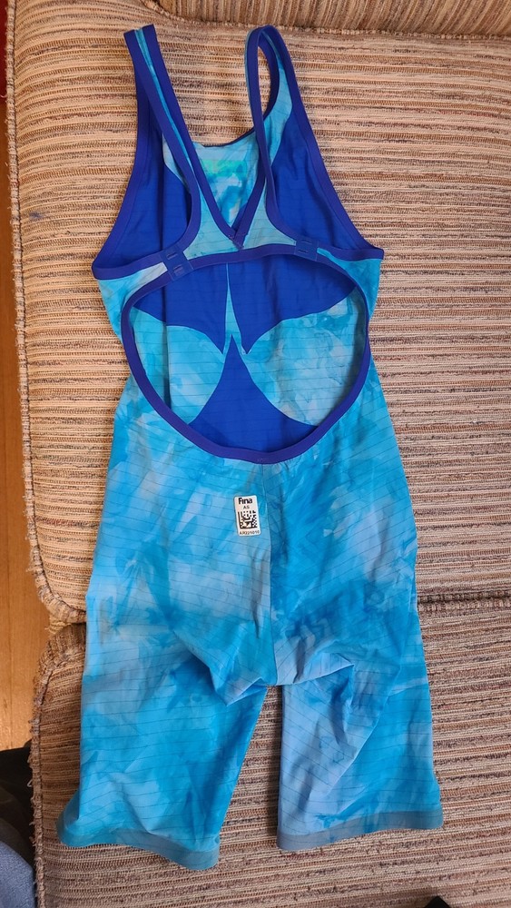 Arena Carbon Air2 Open Back Size 26