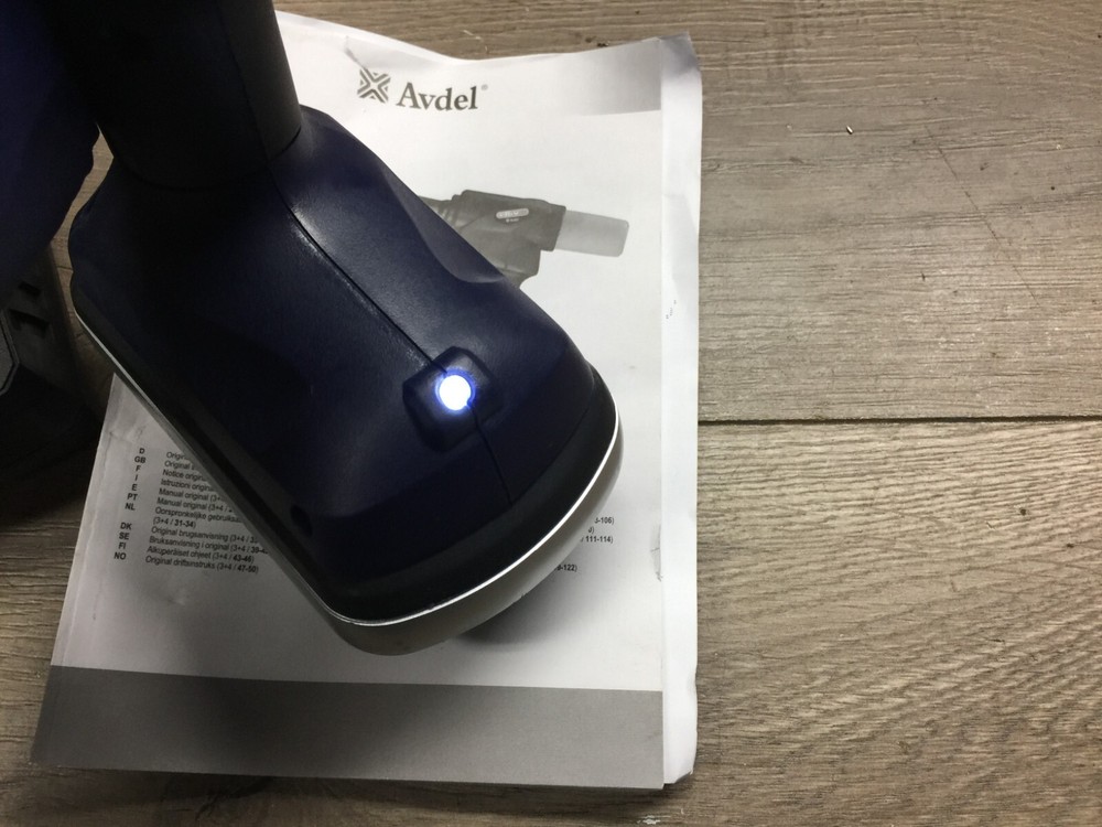 AVDEL E RIVE BATTERY POWER RIVET GUN