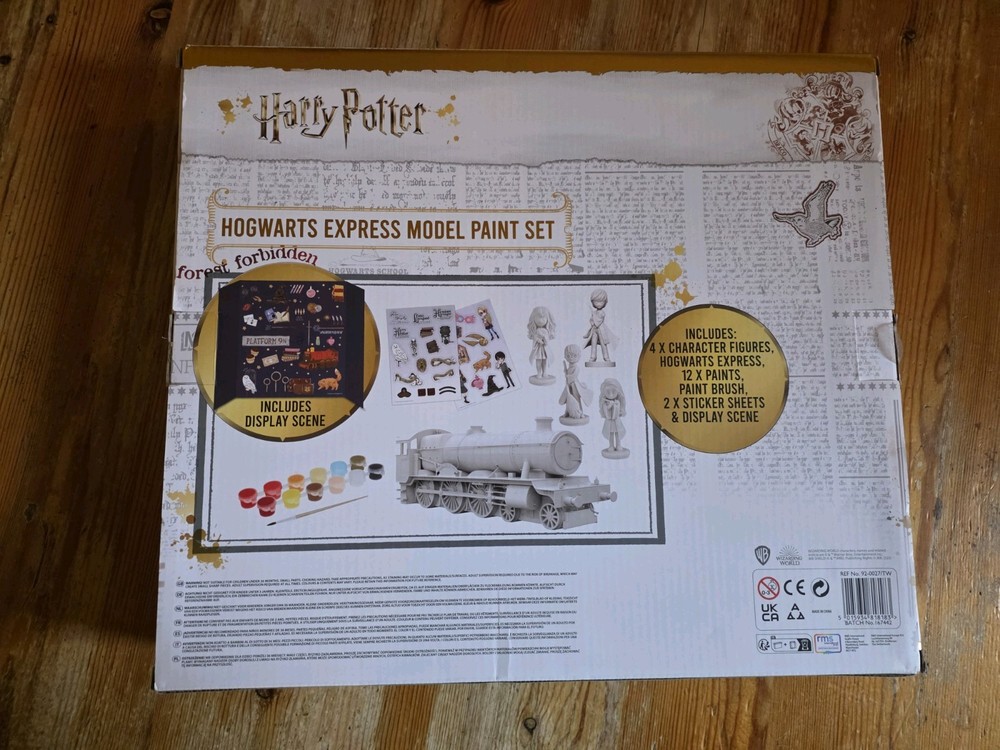 Harry Potter Hogwarts Express Train & Character Model Paint Set Kit Complete