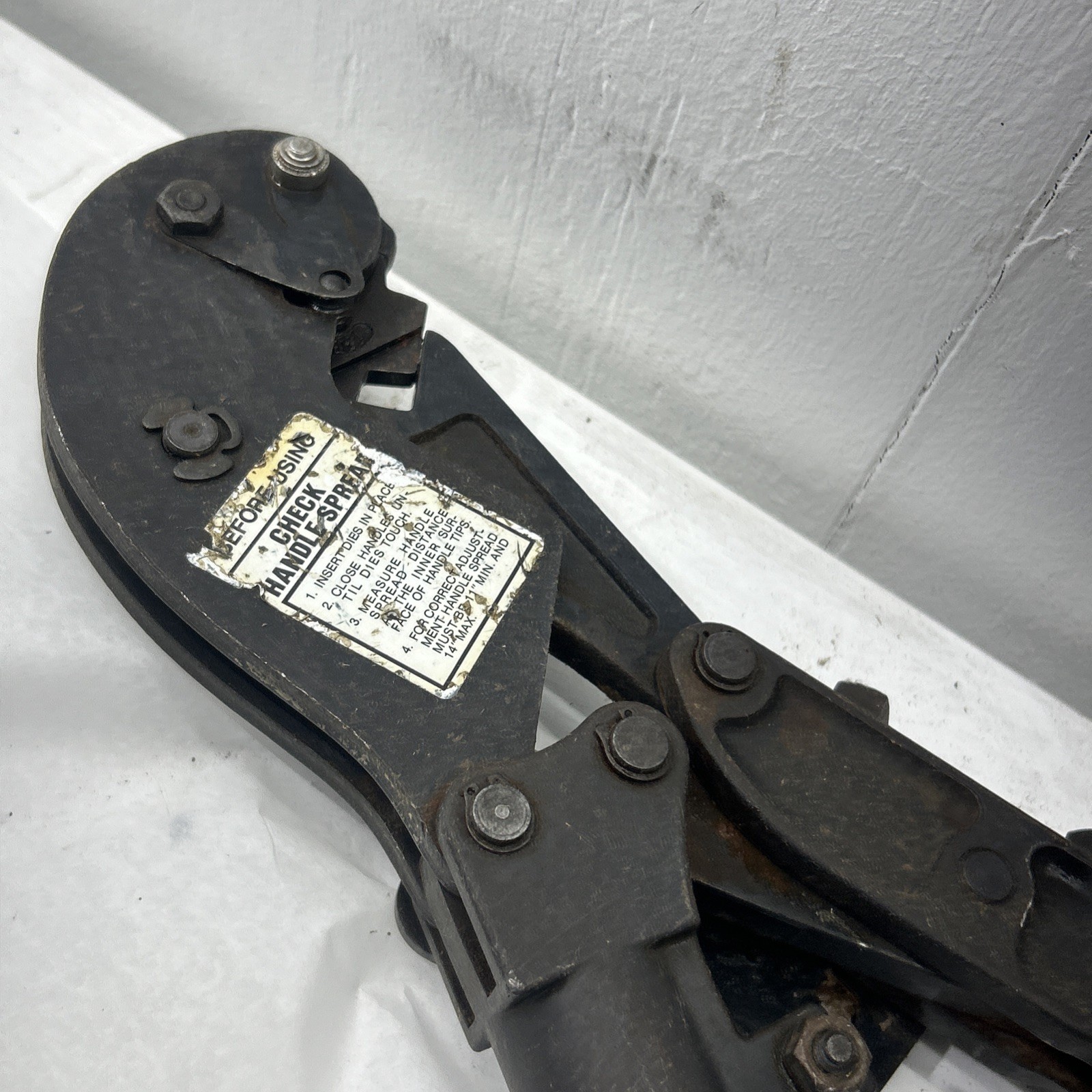 thomas and betts crimper. Ratcheting Crimper Tbm5 W/ Dies. Compression Crimper