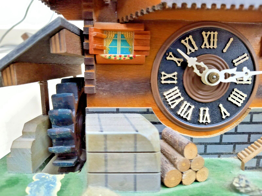 Vintage German Made Cuckoo Clock Black Forest With Chains