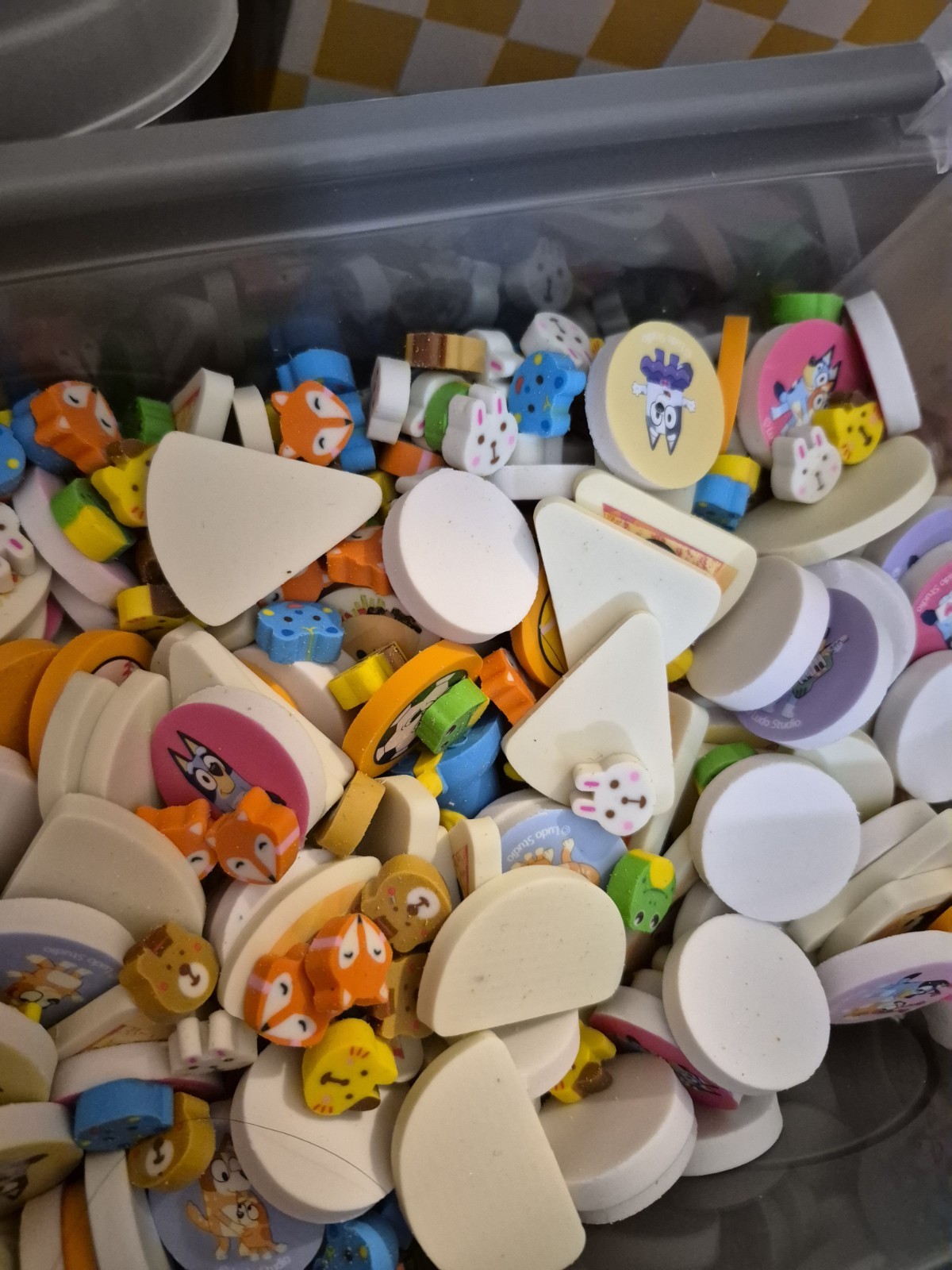 Kids Mystery Scoop + Bonus Toy Surprise/ Fun & Random/ Ages 8-12