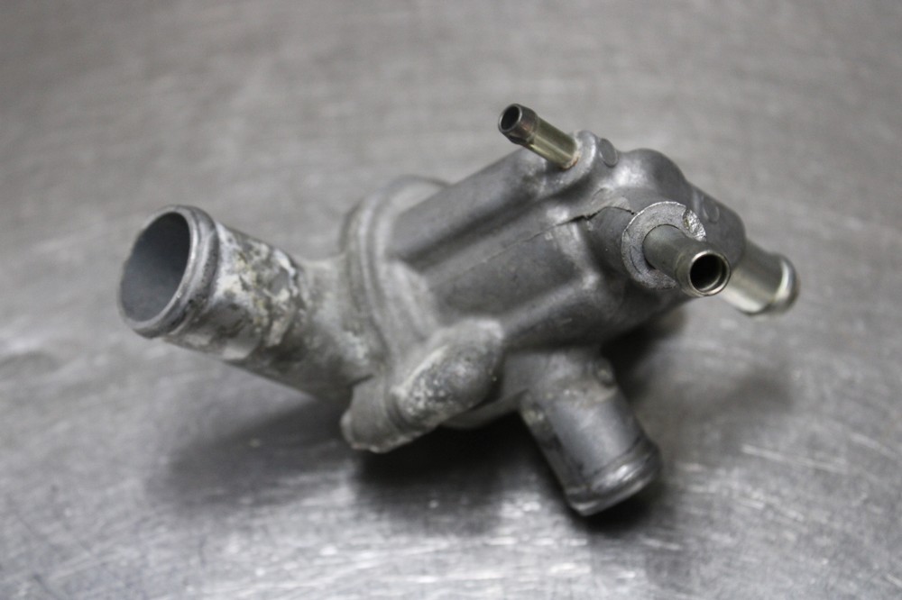 02-13 Interceptor VFR800 Thermostat Housing