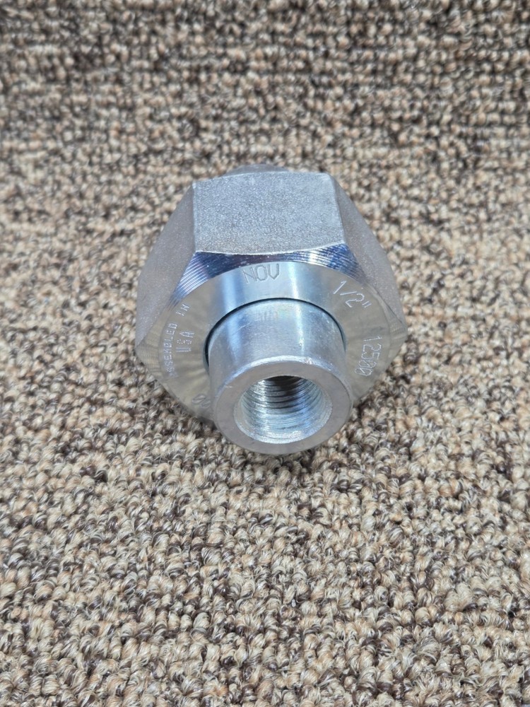 NOV 1/2" 12500 CWP FIG 300 Threaded Union Fitting Adapter
