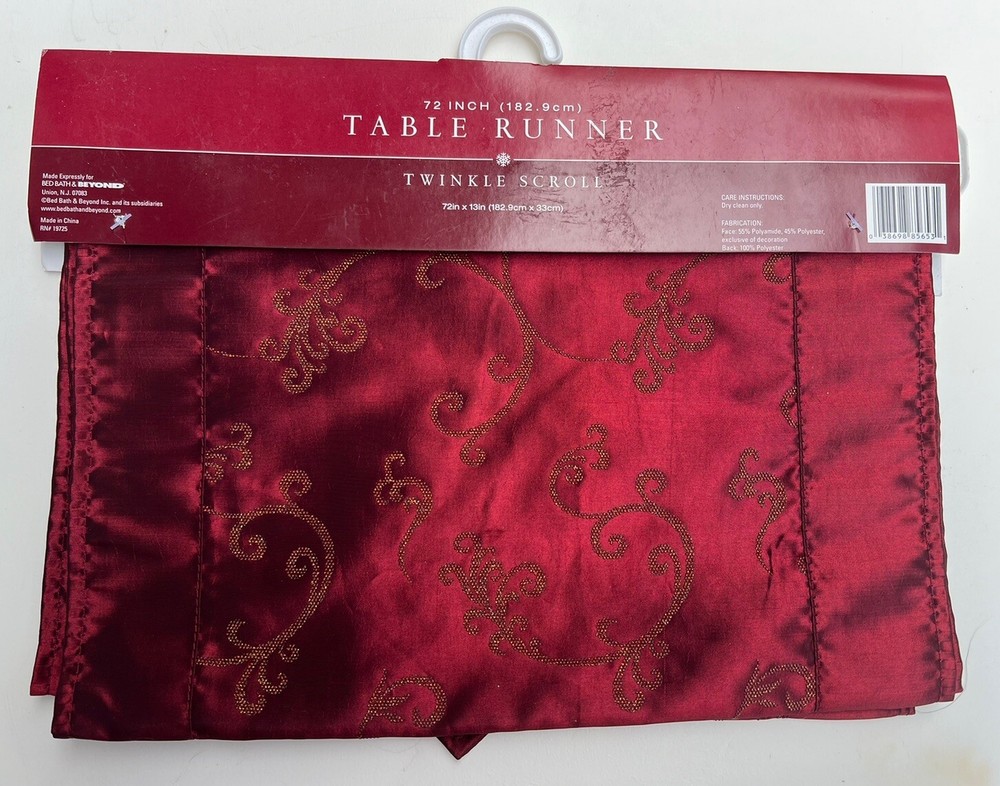 NWT Twinkle Scroll Doubled Fabric Poly Burgundy Gold 72"x13"