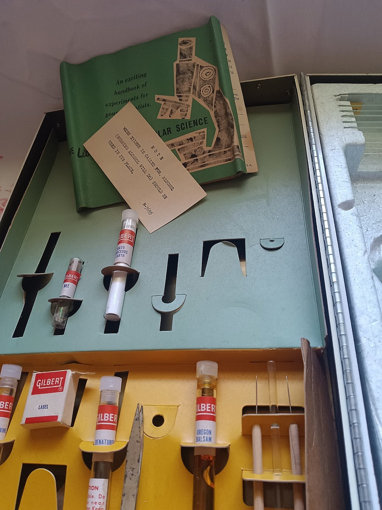 Vintage Gilbert Microscope Lab Set Partially Complete Untested For Display