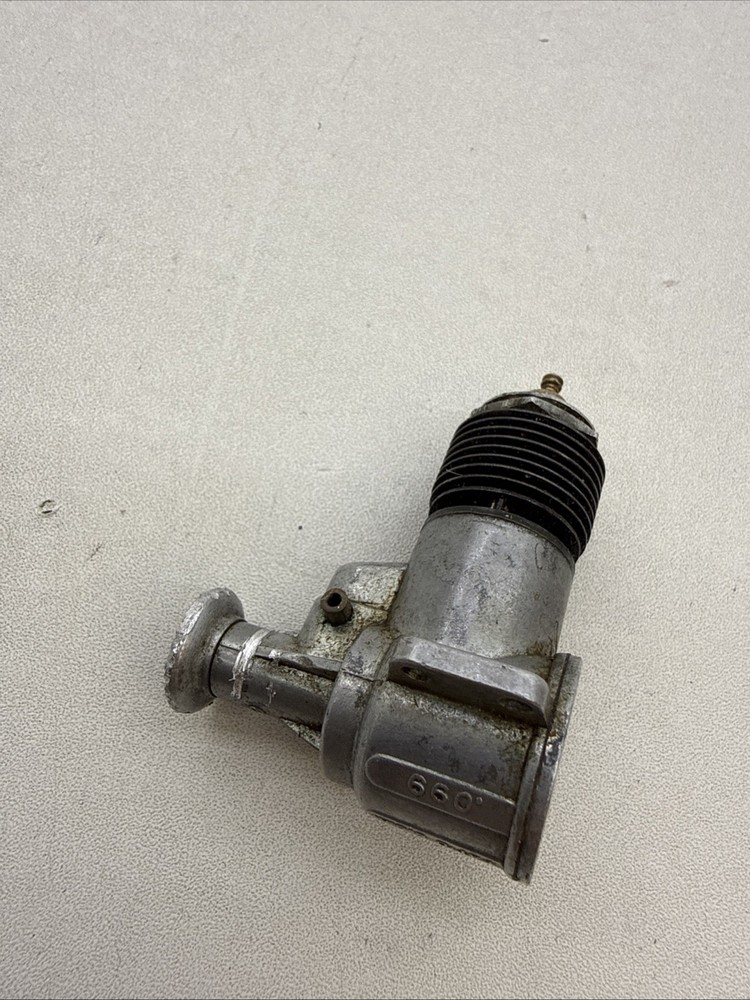 Vintage OK Cub 0.99 Control Line Model Engine M12