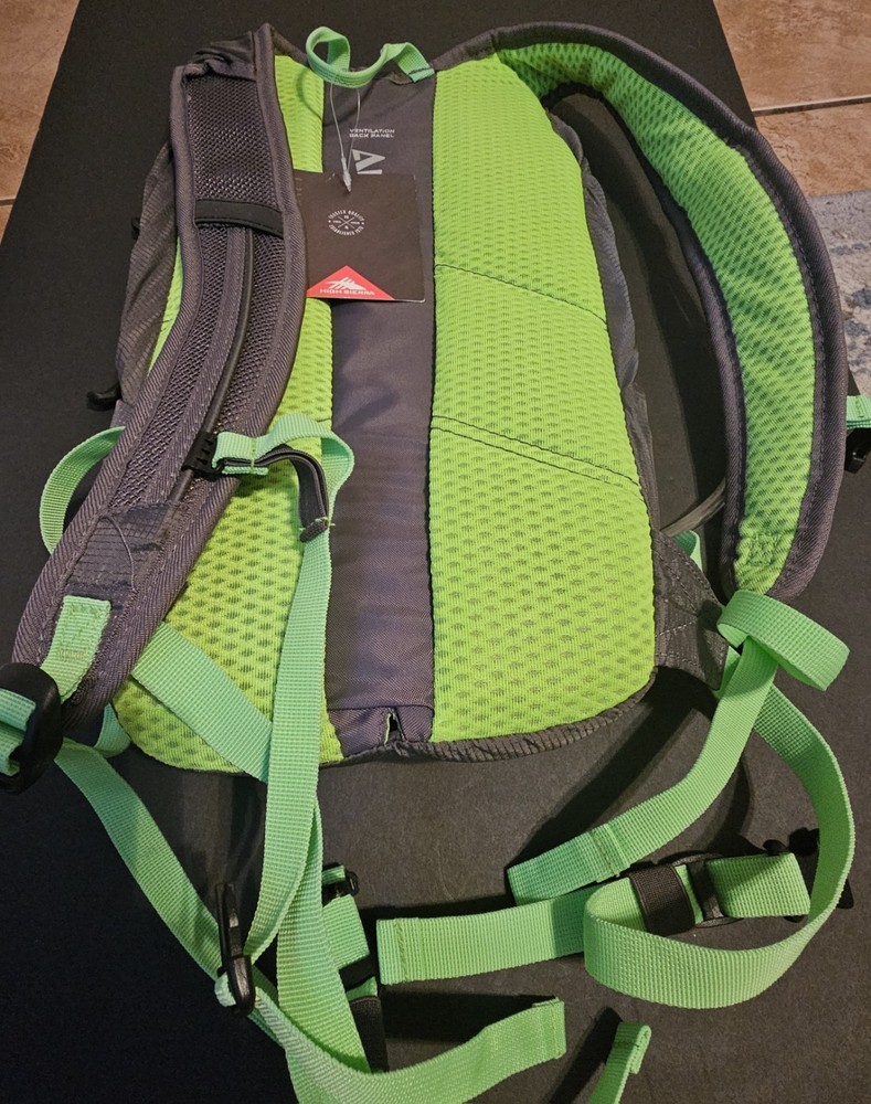 High Sierra Visalia 9 Hydration Backpack 2L Bladder Gray Green NWT