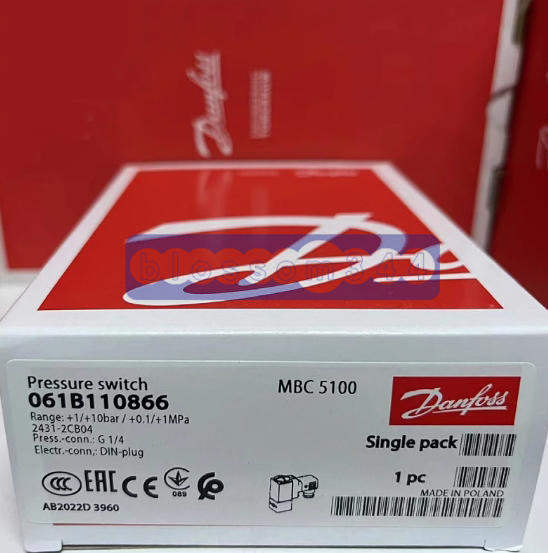 1PCS Danfoss 061B110866 pressure switch new
