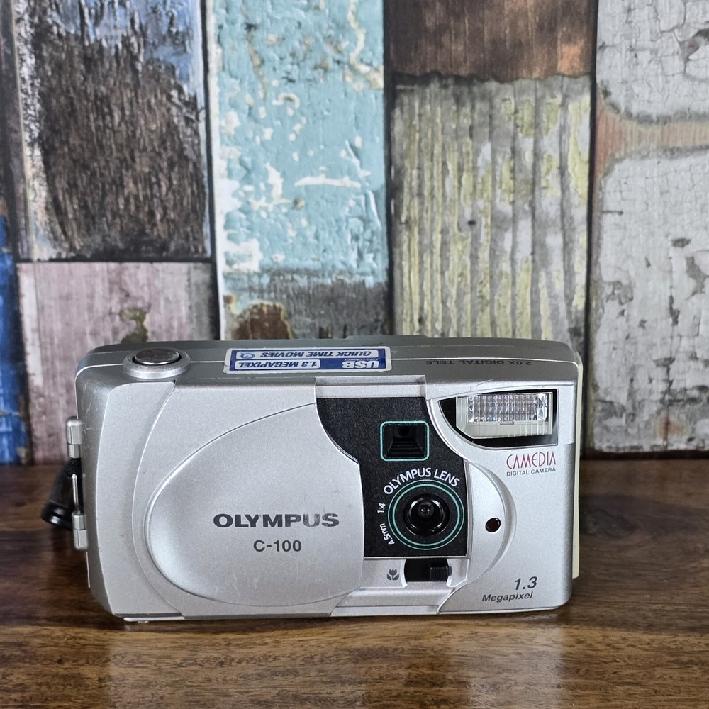Untested Olympus C-100 Compact Digital Camera For Spares Repairs