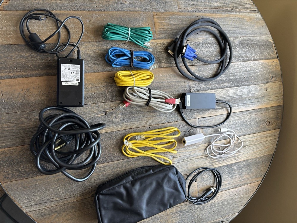 Fluke 683 Enterprise LANMeter Network Cable Tester Analyzer w/ Case Cables