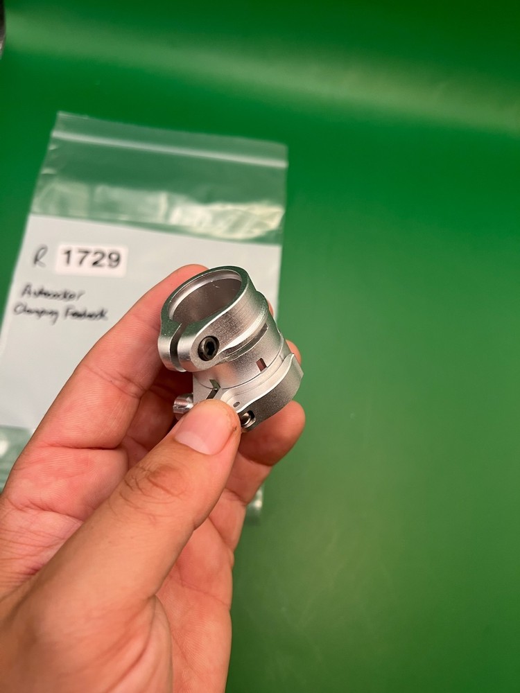 Autococker Clamping Feedneck