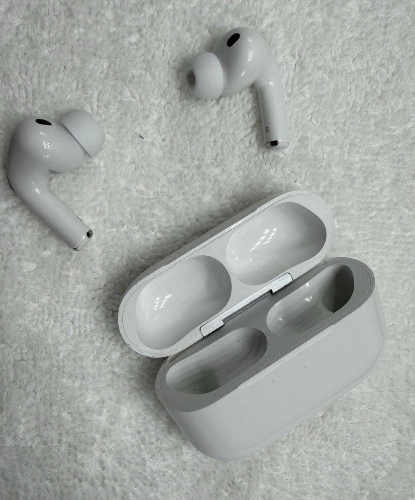 NEW Sealed Pro 3rd generation Wireless In-Ear Bluetooth ActiveNoiseCancellation