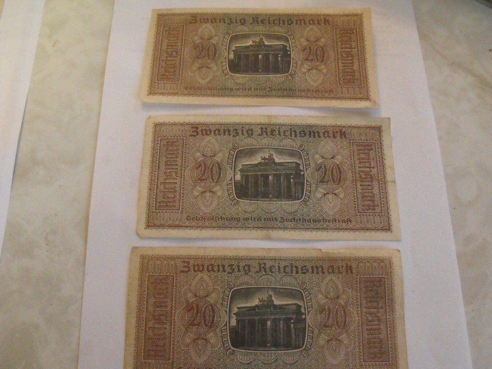 (8) German 20 Reichsmarks currency
