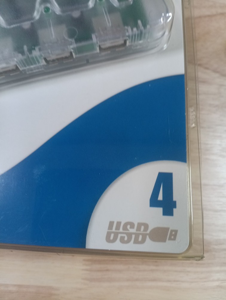 D-Link 4-Port USB 2.0 External Hub PC & Mac New Sealed
