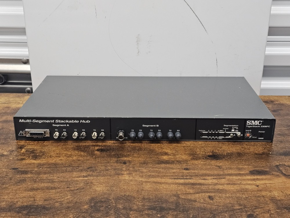 SMC SMC3306FC TIGERSTACK 3306FC MULTI-SEGMENT STACKABLE HUB 720.250 UNTESTED