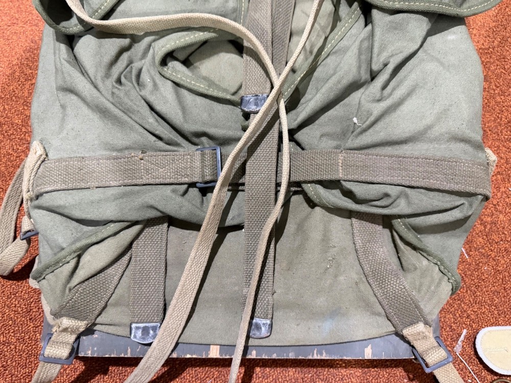 ORIGINAL WWII US ARMY M1944 EQUIPMENT AMMO CARRY PACK BOARD BACKPACK W/PACK