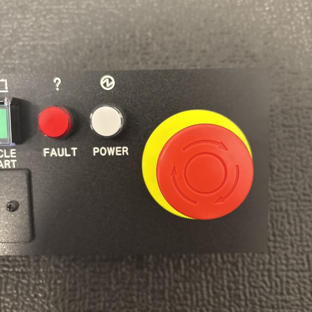 A05B-2601-C004FANUC Robot Controller Operator Panel, Key Switch, E-Stop