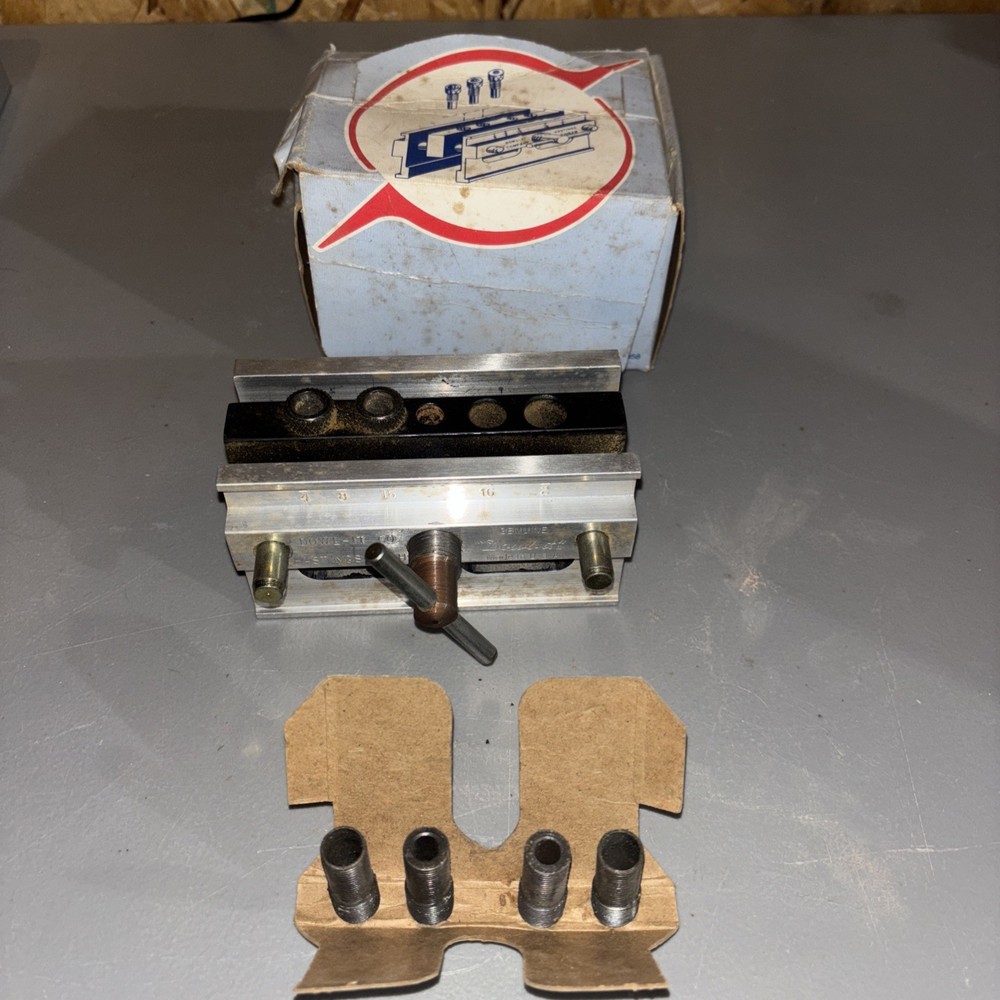 Dowl-it Self Centering Dowel Drill Guide Model No. 2000 Original Box