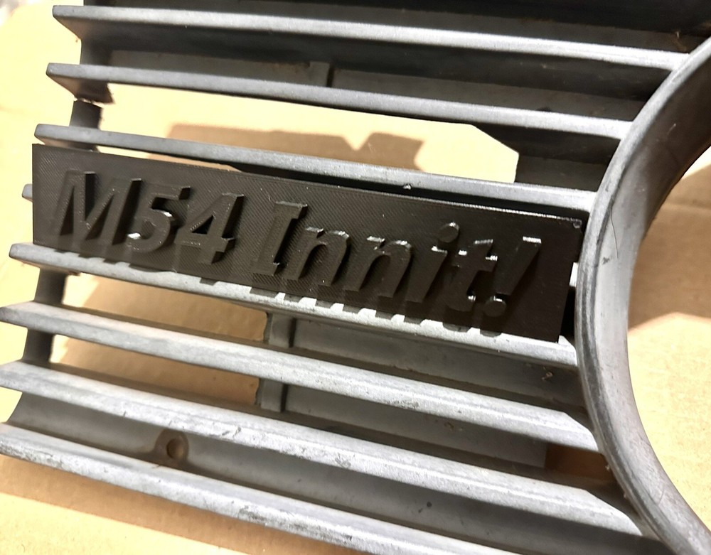 BMW E30 Grill Emblem (M54)