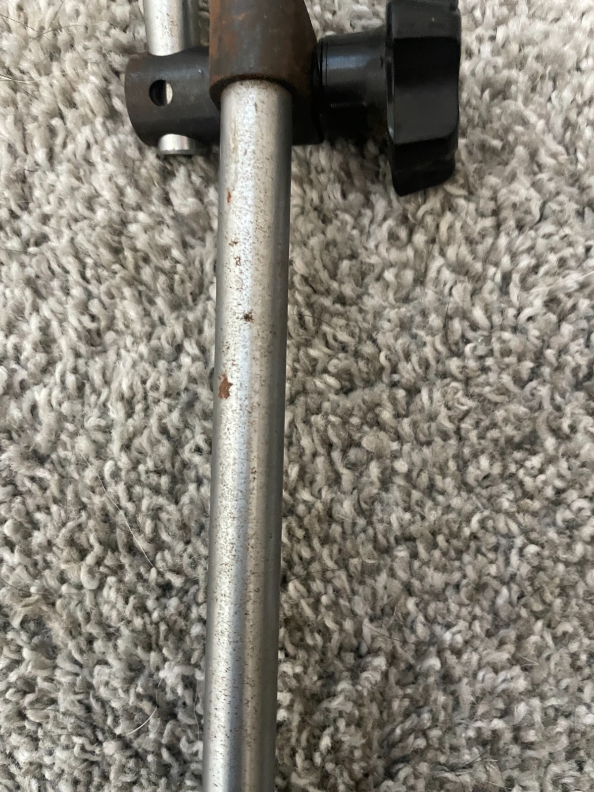 USED Vintage Mitutoyo #7011S with a switchable magnetic base machinist tool