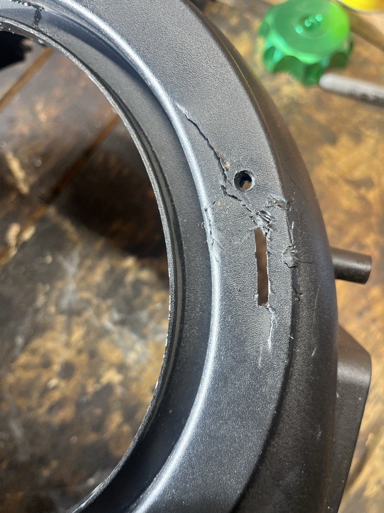25HP BRIGGS AND STRATTON ENGINE SHROUD