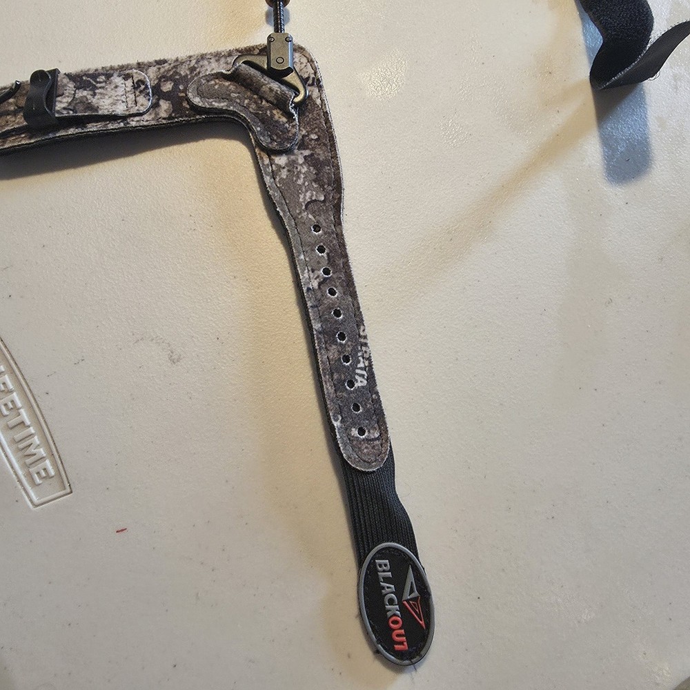 Archery bow release Two pieces both are in good working condition