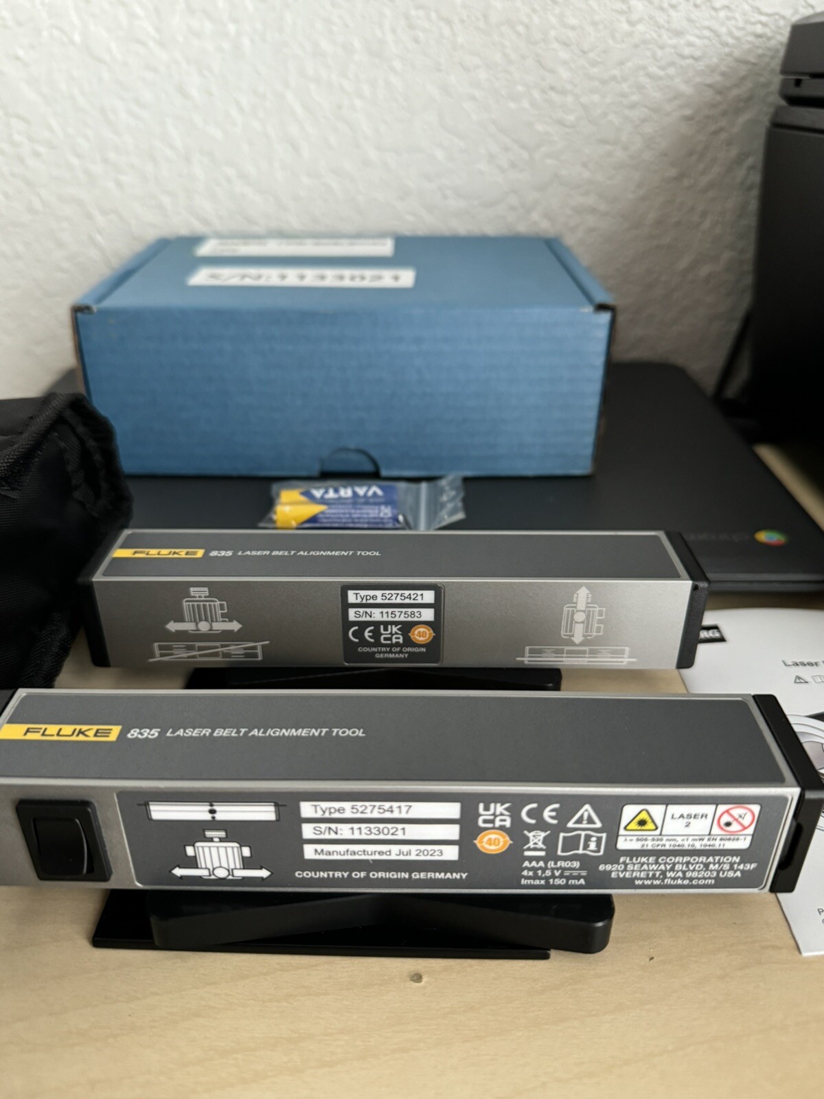 FLUKE 835 LASER BELT ALIGNMENT TOOL W / CASE NEW FACTORY SEALED / FREE SHIPPING