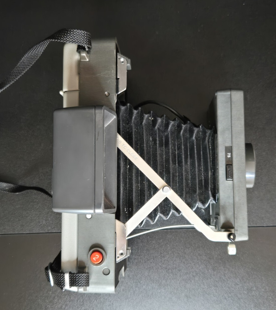 Polaroid Automatic 210 Land Camera with Case Vintage Untested