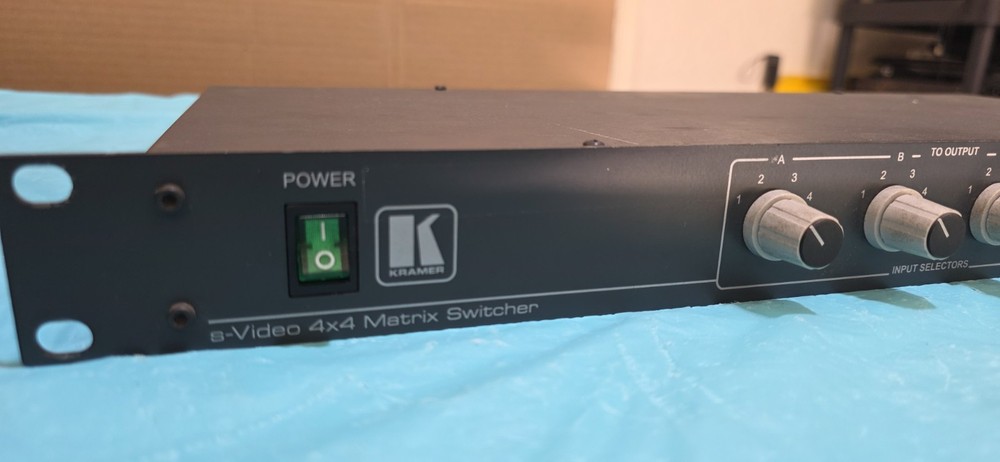 KRAMER VS-6YC S-VIDEO 4X4 MATRIX SWITCHER.
