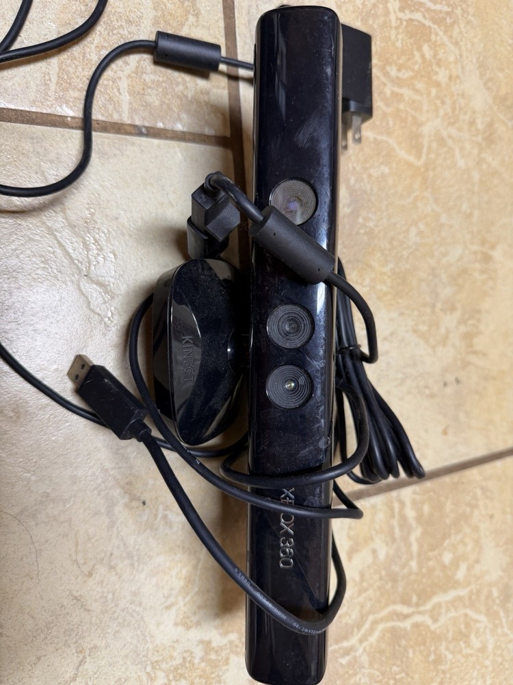 xbox 360 kinect sensor And Camera Bar