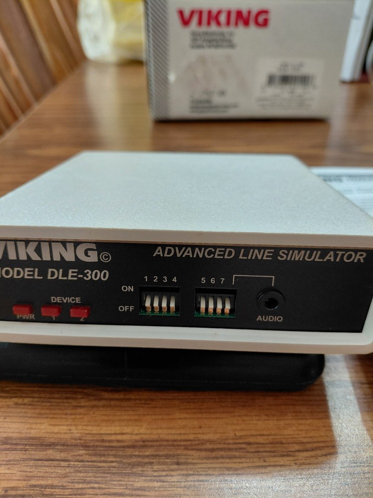 DLE-300 Advanced Line Simulator