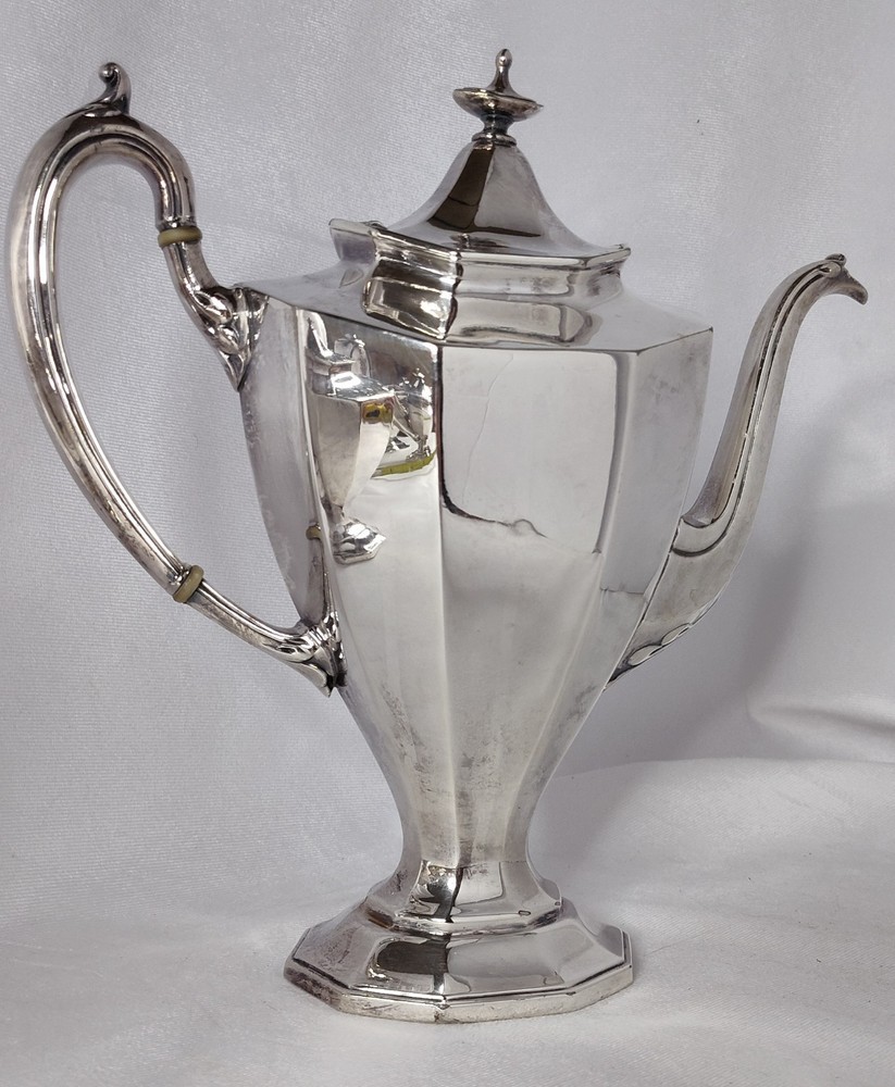 Reed & Barton 5-Piece Coffee Tea Service (Taunton, Massachusetts)