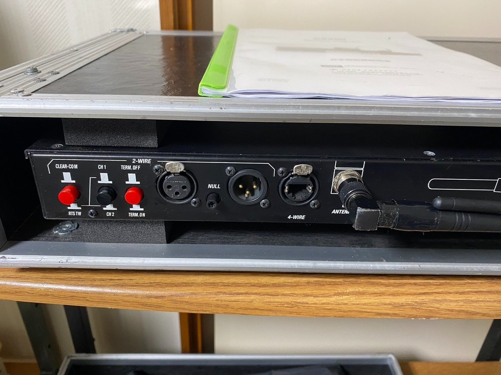 HME DX200 Wireless Intercom System Base Station With Power Cord Case